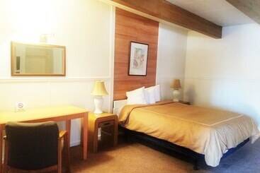 Motel I 84 Motor Inn