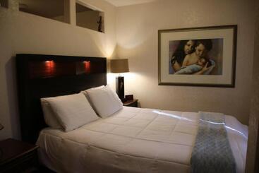 فندق My Place Suites