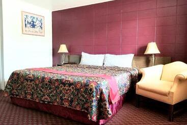 호텔 Town House Motor Inn