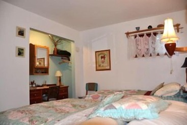 Whalesong Bed And Breakfast