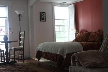 Motell The Tilton Inn