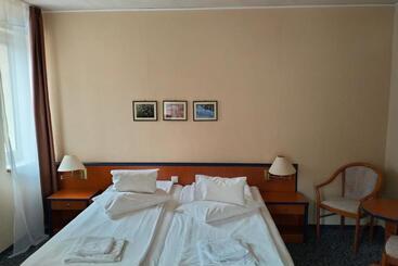 هتل Pensiunea Cabana Art