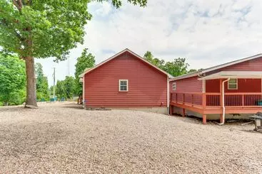 Mökkimajoitus Eureka Springs Home ~ 1/2 Mi To Beaver Lake!