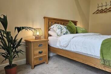 Lovely 1 Bed Cottage In Mendlesham Green