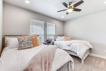 بيت ريفى Charming Caddo Mills Farmhouse W/ Private Yard