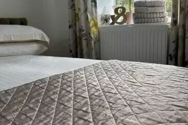 Cozy Coastal Lodge In Hayle