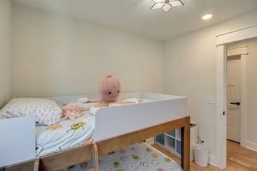 بيت ريفى Paradise Found  Lake House On Waterfront!