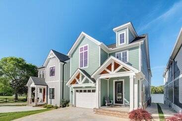 Landhus Paradise Found  Lake House On Waterfront!