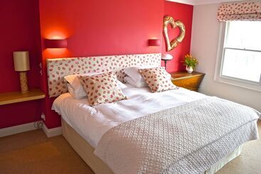 تختخواب و صبحانه The Art House Hove