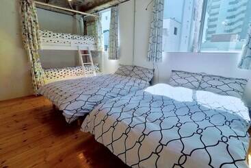 پانسیون Osaka Guesthouse Relastay