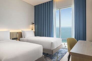 Hotel Hampton By Hilton Kuwait Salmiya