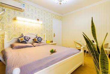 Bed and Breakfast Hangzhou Poke Theme Guest House