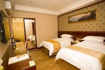 Vienna Hotel Shanghai Fengxian South Bridge Jinhai Road