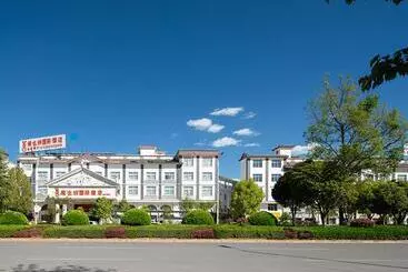Vienna International Hotel Lijiang Yuxue Avenue