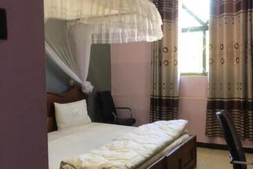 فندق Regal Naivera