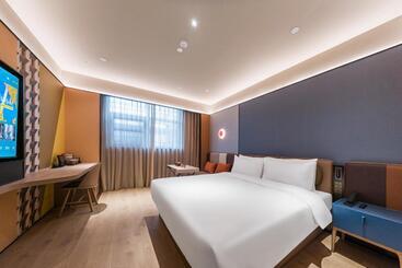 Orange Hotel Jiaozhou Jiaodong International Airport Jiaodong Subway Station