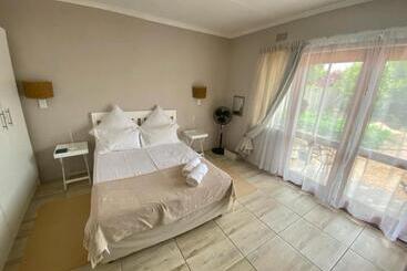 بنسيون En Suite Private Room. Centrally Located