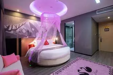 Hotelli Thank Inn Guizhou Bijie Qianxi County High Speed Railway Station