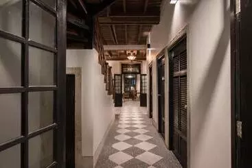 Hotelli Uthai Heritage