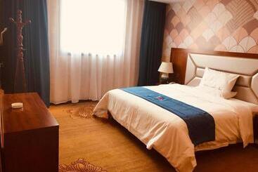 Pai Hotel·luoyang Dingding Bei Road Hongjin Logistics International Peony Garden