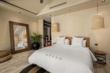 بنسيون Odyssey   Luxury Beachfront Boutique