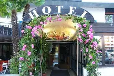 Hotel Serena