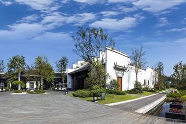 Yurun Hanyuelou Villa Resort Huangshan
