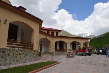 پانسیون Juta Guest House