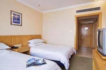 Hotel Greentree Inn Shanghai West Huaxia Road Metro Station Express