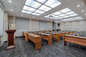 Borrman Hotel Hefei Yaohai Wanda Linquan East Road