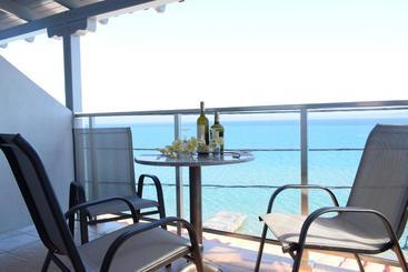 Apartamenty turystyczne Myrto Rooms