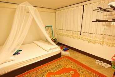 Pensão Chezmoi Handicraft & Homestay