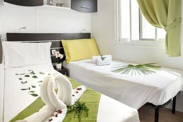 בית מלון כפרי Campingvillaggio Atlanta E Mediterraneo  Campground