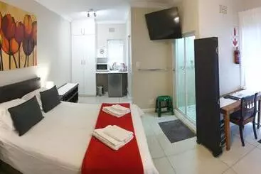 Metime Guesthouse & Self Catering