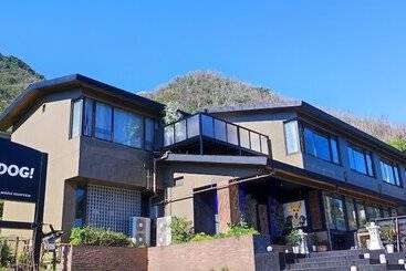 استراحتگاه Hakonegora Guamdog Honten