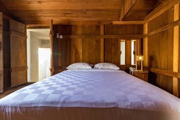 Hotel Berugo Cottage