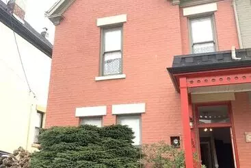 پانسیون Towle House 1006