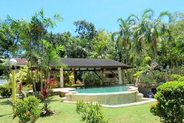 아파트호텔 Alonaland Resort