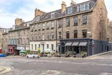 Bed and Breakfast No. 53 Frederick Street