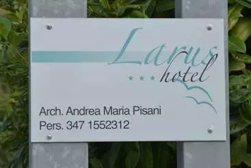 هتل Larus