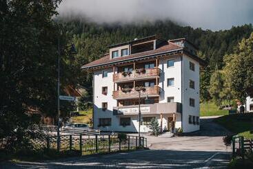 Piccolo Hotel Claudia No Pets