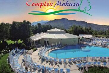 בית מלון כפרי Makaza Complex