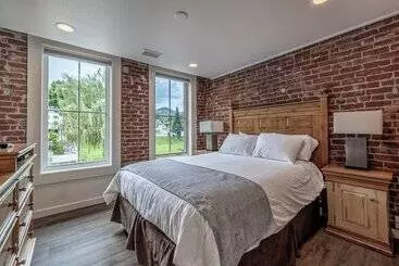 Huoneistohotelli Bavarian Lodge Suites