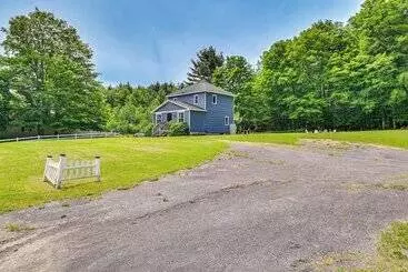 コテージ Charming Catskills Getaway: Hike, Bike, Sip & More