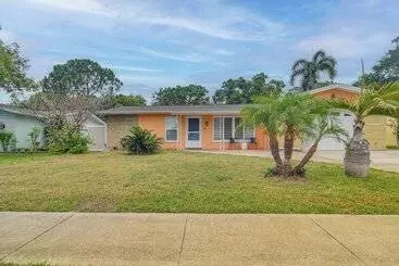 Gîte Rural Clearwater Home W/ Outdoor Shower ~ 5 Mi To Beach!