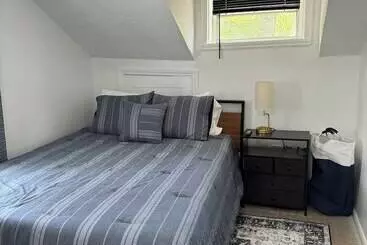 Charming May Street Retreat