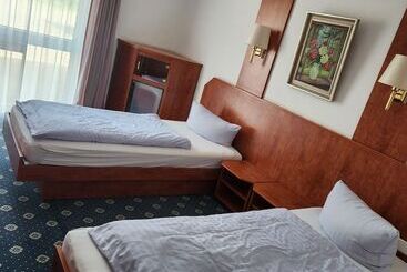 فندق Hoyers In Pinneberg