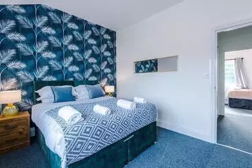 Residenssi Lovely 4 Bed/ Monthly Discount/ Bottle