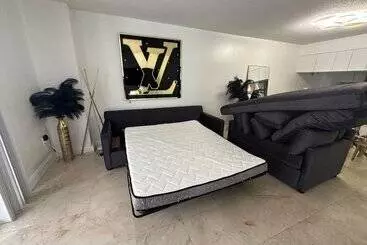 هتل آپارتمان Zeus Sanctuary In Brickell Miami