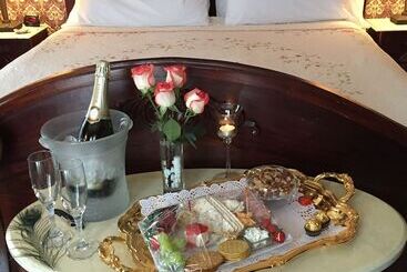 Bed & Breakfast The Ginkgo Tree